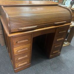 Oak Antique Desk With Original Keys 