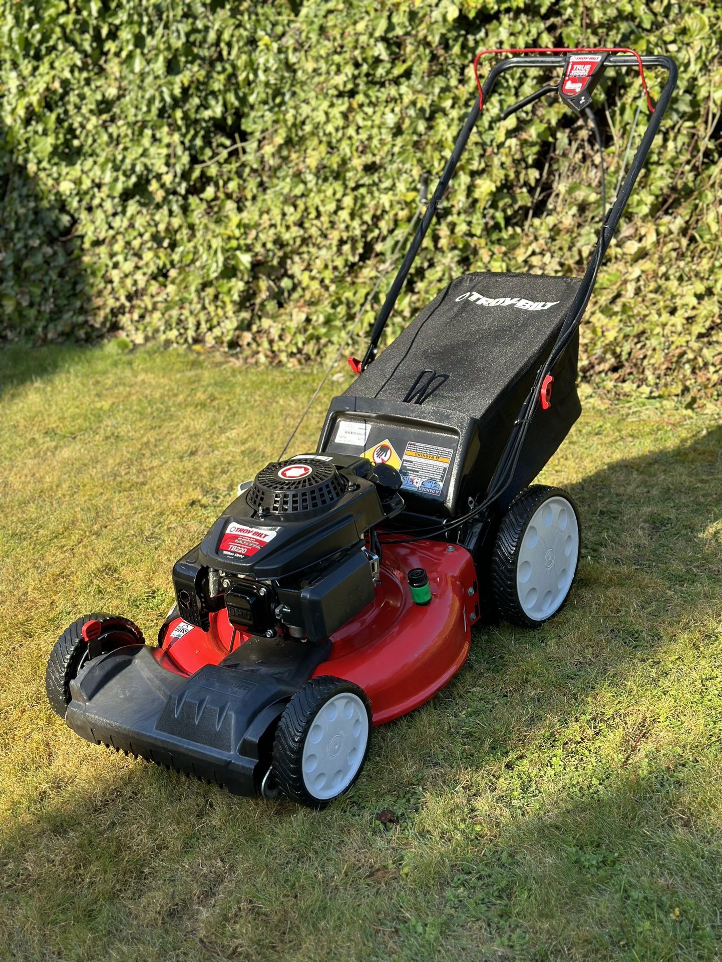 Troy-Bilt TB220 21” Self Propelled Lawnmower