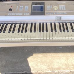 Yamaha DGX-505 Portable Grand Piano Full-size Keyboard 88 Keys with Stand
