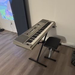 Yamaha Keyboard With Stand