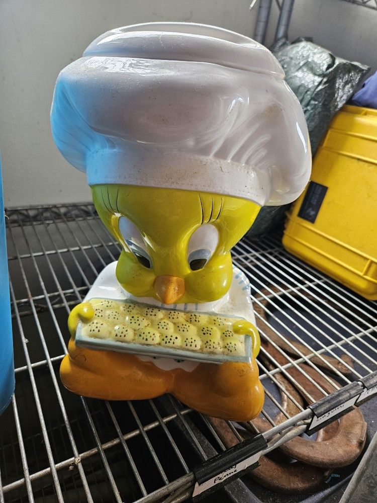 Vintage Chef Tweety Bird Cookie Jar