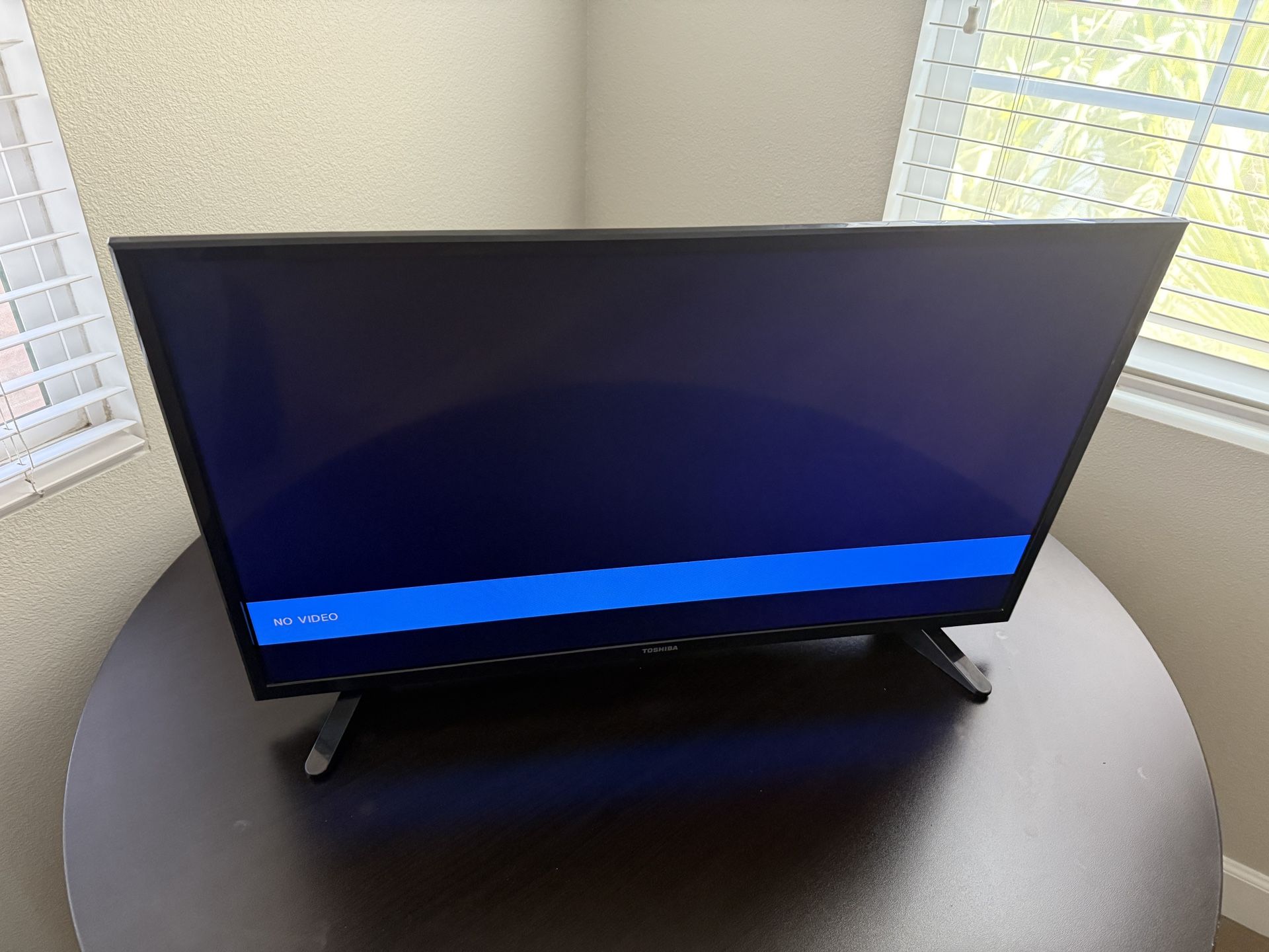 32 inch TV