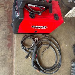 Lincoln welder 140 working good