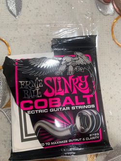 Earnie ball electric guitar 🎸 strings