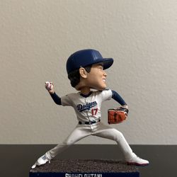 Shohei Ohtani Dodgers Pitching Bobblehead 