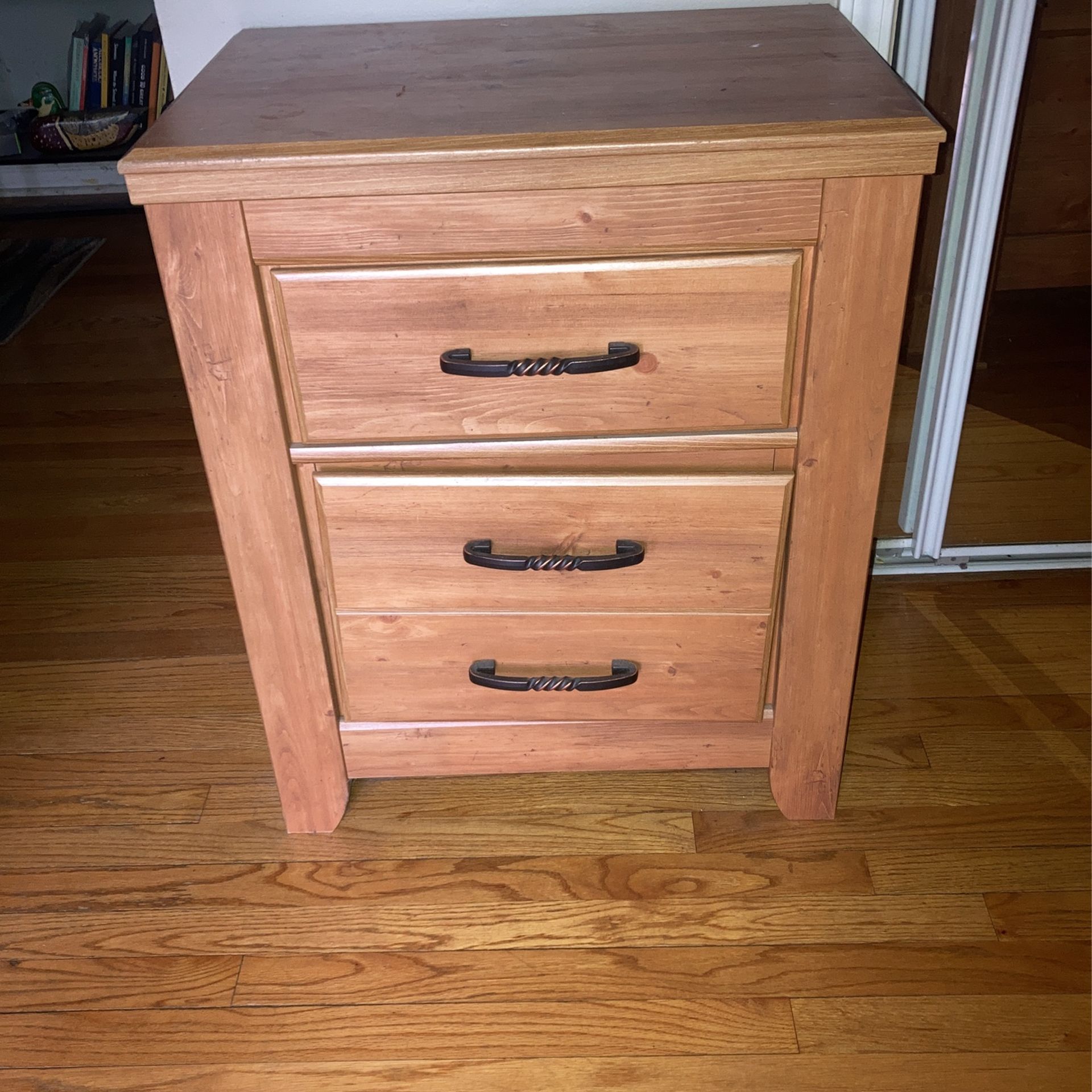 2 End Table Dressers