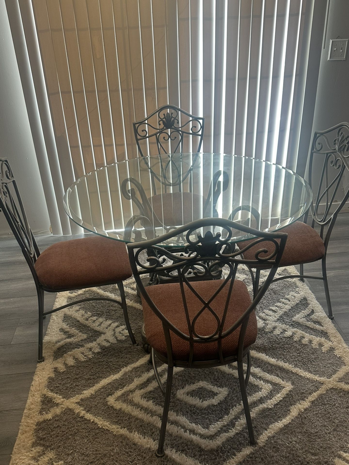 Dinning table