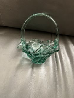 Beautiful Vintage Fenton Art Glass Green Glass Basket