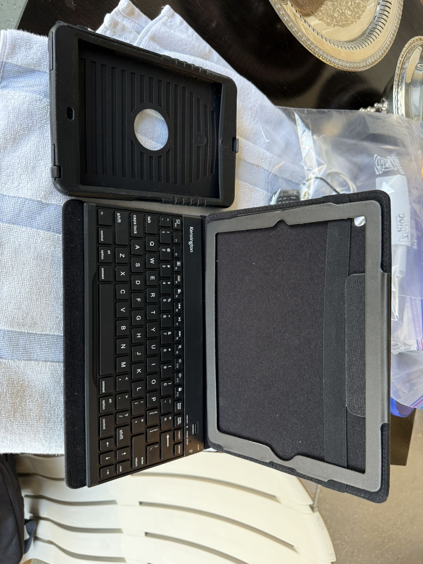 iPad Mini Case And iPad Keyboard