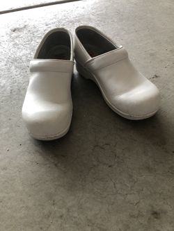 Dansko XP 2.0 nursing shoes
