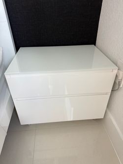 White Nightstands (Set of 2)