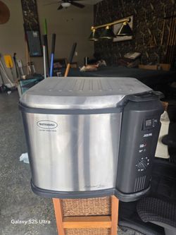Electric turkey fryer