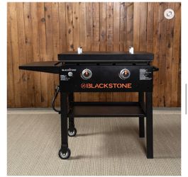 Blackstone Griddle, 28 Inch 2-Burner Flat Top Grill with Hard Cover, Black