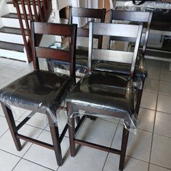 Like New Bar Stools