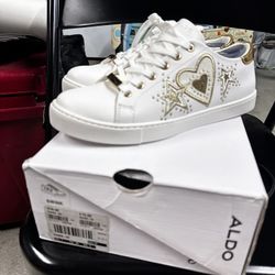 Aldo Sneakers women’s Sz 7