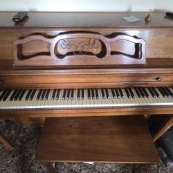 Piano (Conn)