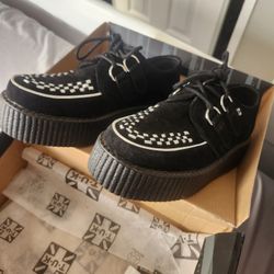 T-U-K Shoes Size 6