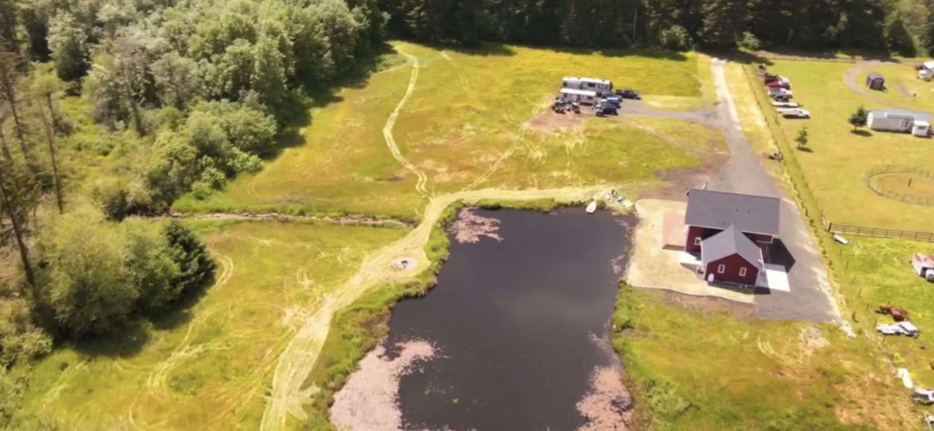 RV site. Very Secluded, Beautiful and New With Water Access/fishing. All Utilities Included Including WiFi