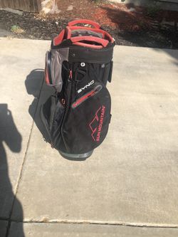 GOL BAG SUNMOUTAIN CART BAG $50