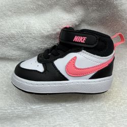 Baby Nike Size 4