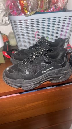 balenciaga triple s