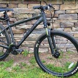 Northrock  Mountain Bike XC27 , Disc Brakes, Rack 