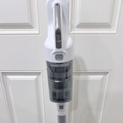 Black Decker Cordless Vacuum 