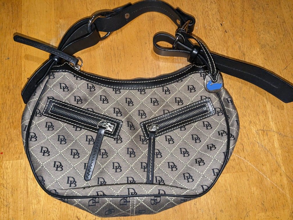Dooney & Bourke Purse