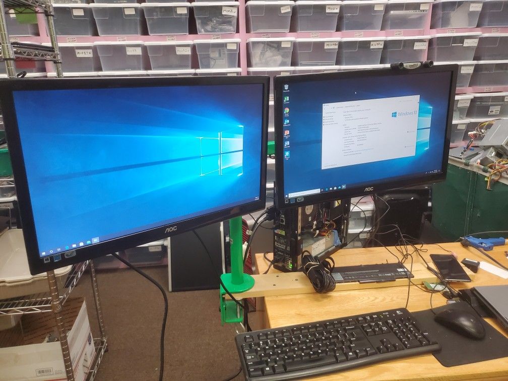 COMPLETE DELL SYSTEM WITH 2 MONITORS (D1030)


