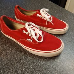 VANS. MENS SIZE.  10.5
