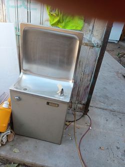 Water fountain