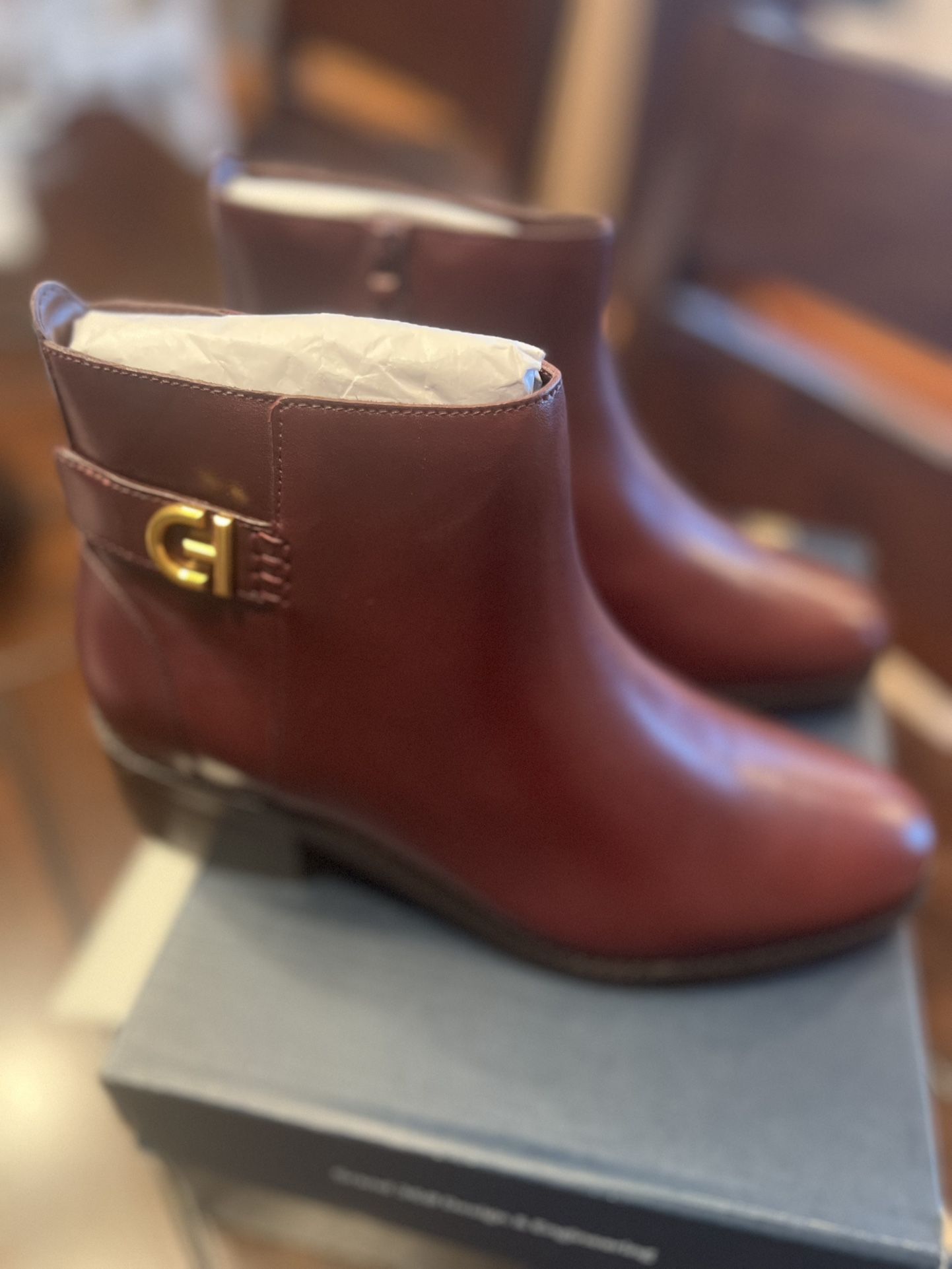 COLE HAAN- Holis Buckle Bootie Women’s 6.5 Bloodstone Leather