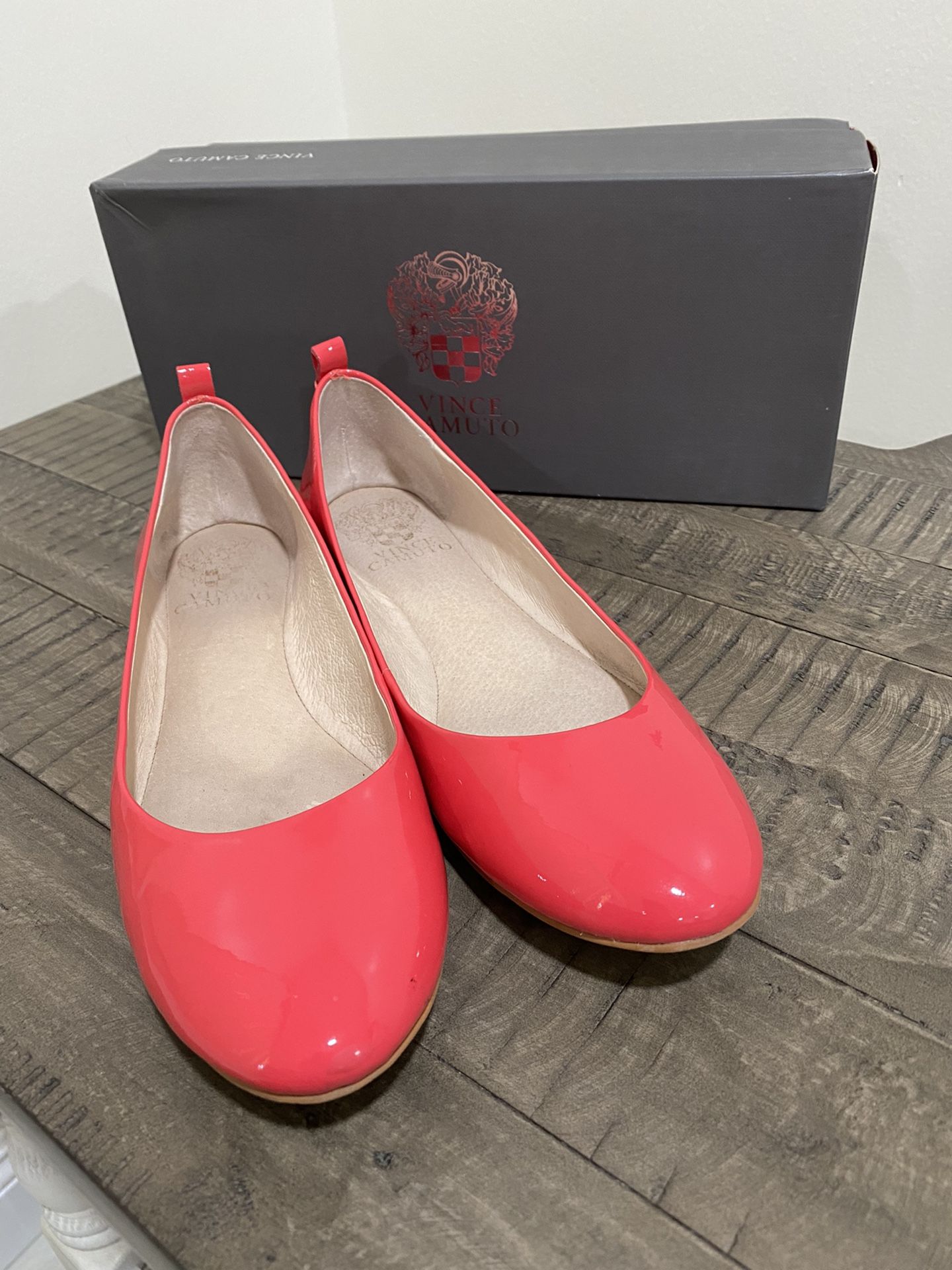 Vince Camuto Flats