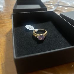 Ring (costume Jewelry)