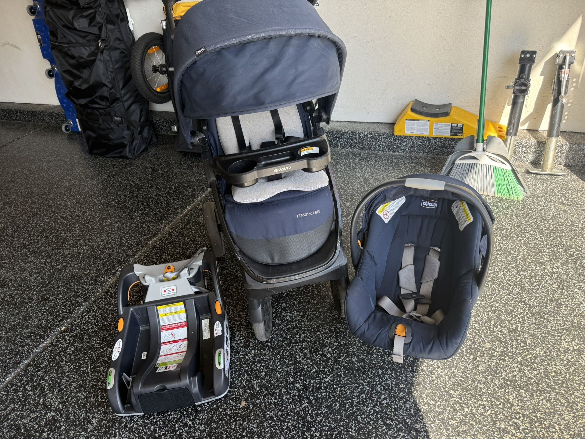 BRAVO CHICCO STROLLER 3 PCS