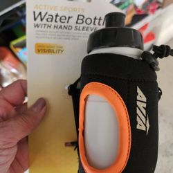 Kids Bottle With Velcro For Wrist. New