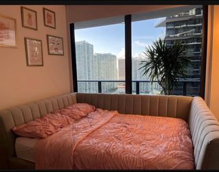 Pottery barn Full Day Bed And Desk Without Mattress