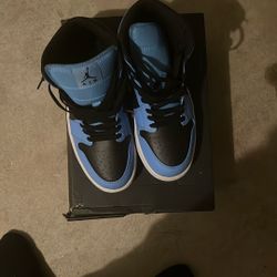 Jordan 1 University Blue Black