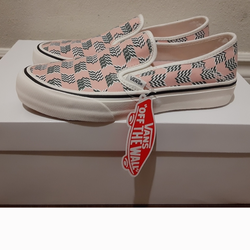 Vans multiple sizes read entire description