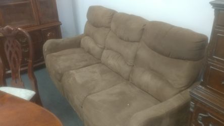 Nice Brown Recliner couch