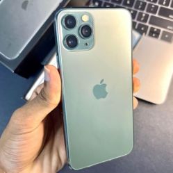 iPhone 11 Pro Max,  Factory Unlocked,  Excellent Condition.  Like New 