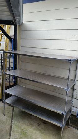 Metro shelving