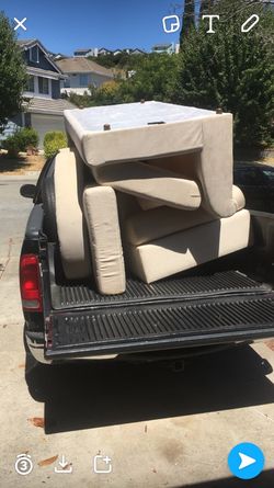 Moving truck