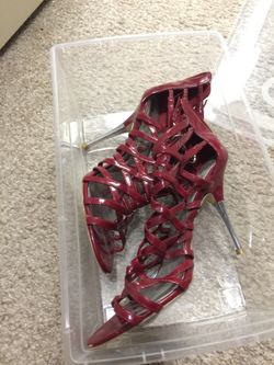 Inc sandal size 9 for 10
