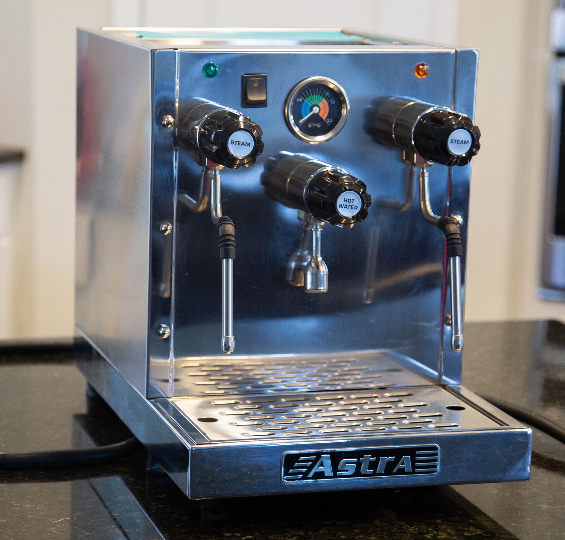 Astra STS 110V Plumbed Steamer