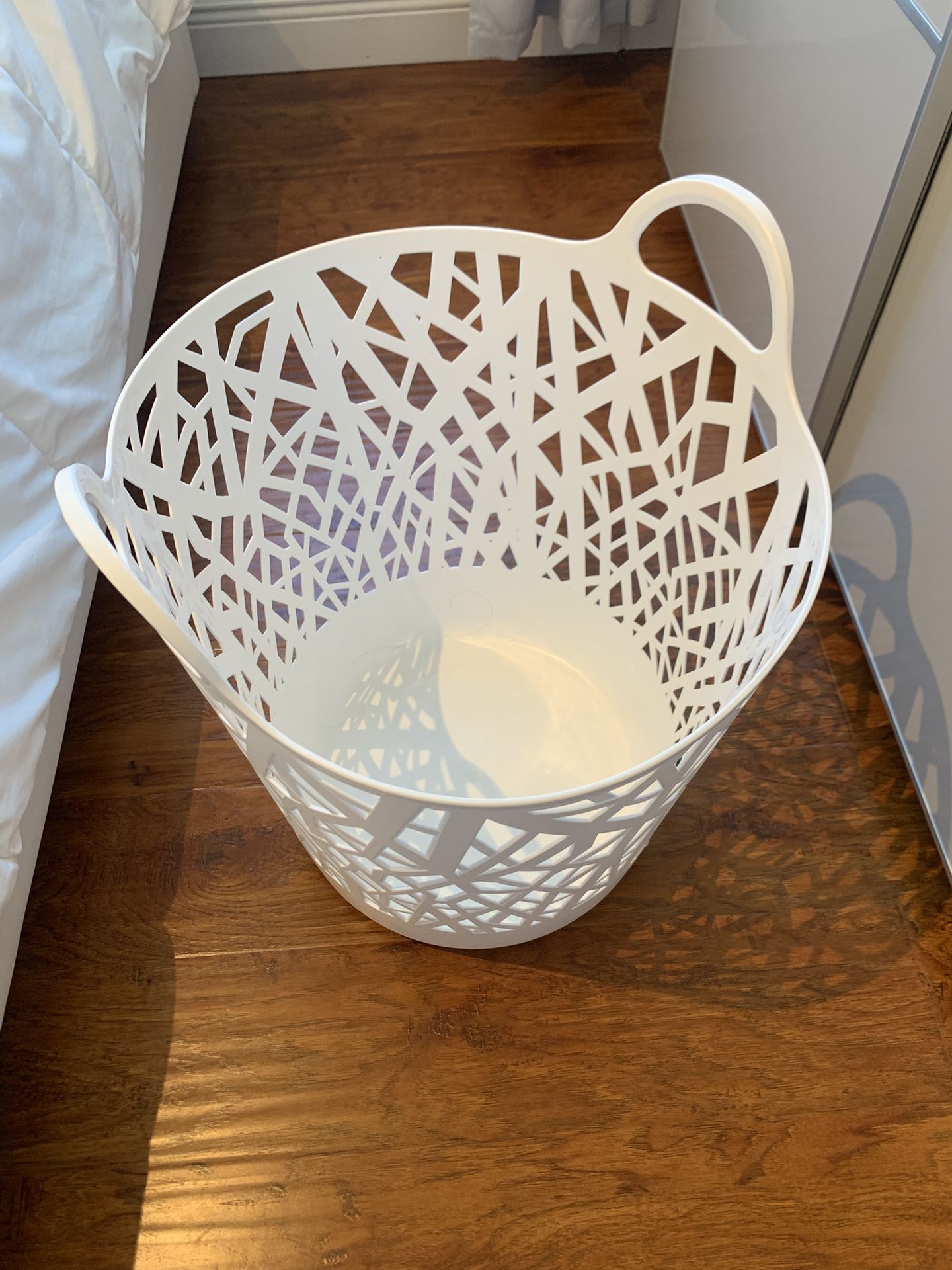Laundry Basket. Excellent Condition 