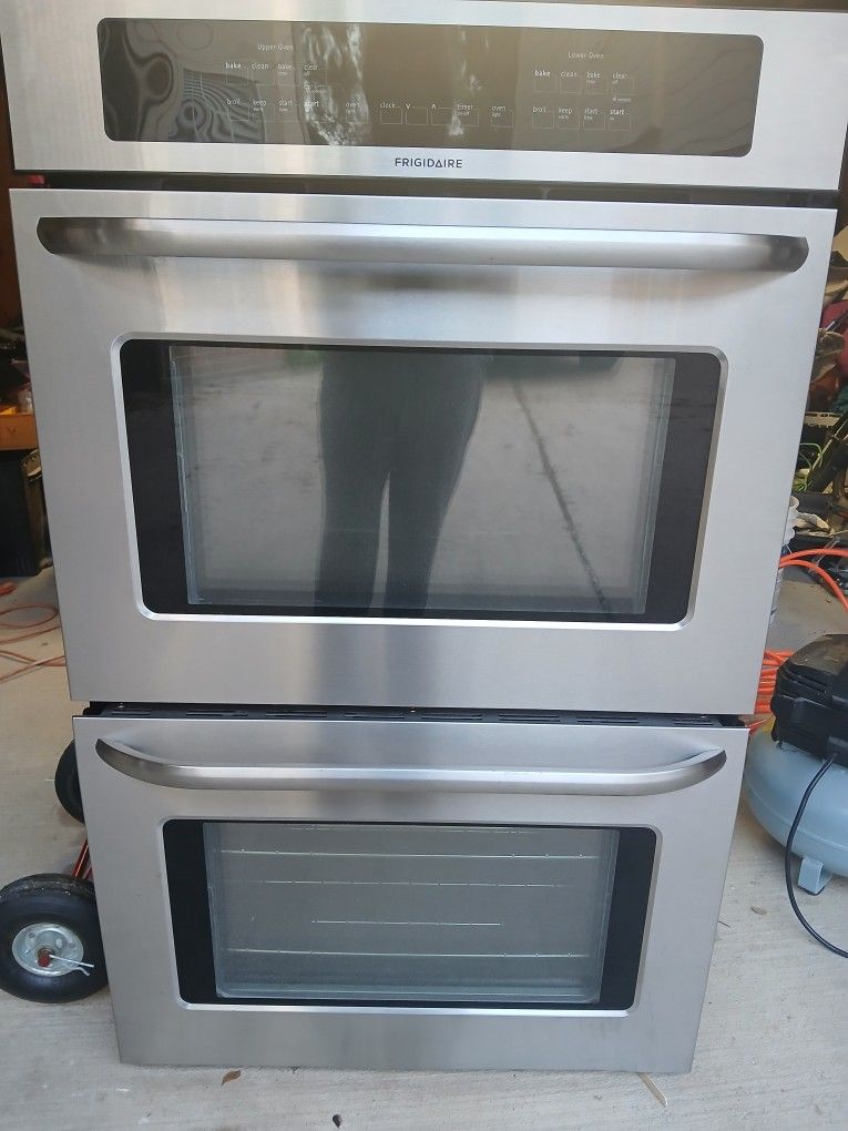 Frigidaire 27inch Double Oven