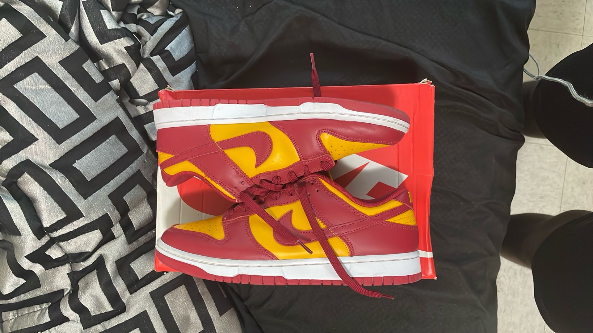 Nike Dunks Midas Gold