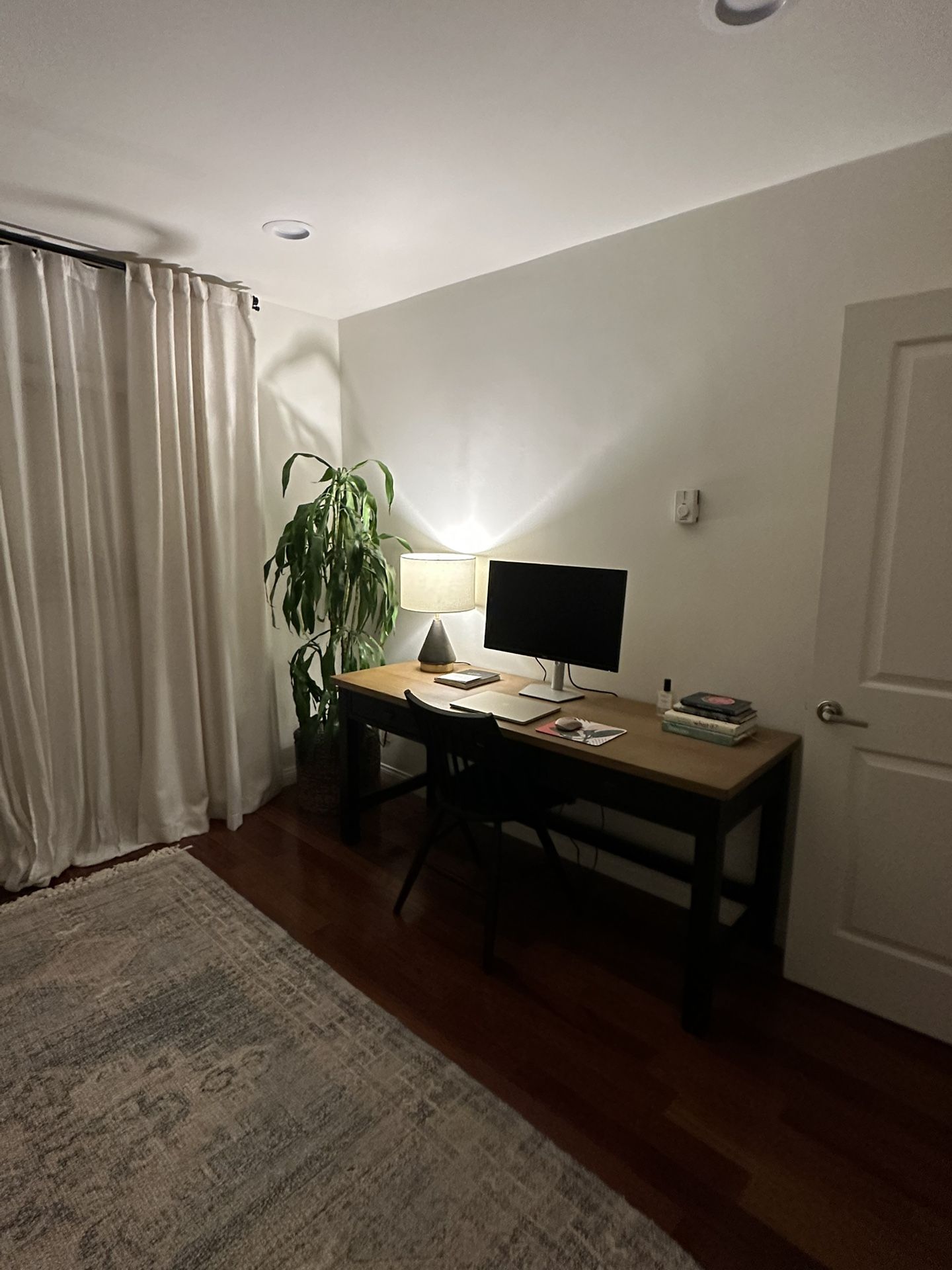 Magnolia Desk (no Hutch)o Ok