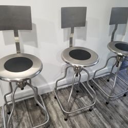 4  Metal Bar Stools 